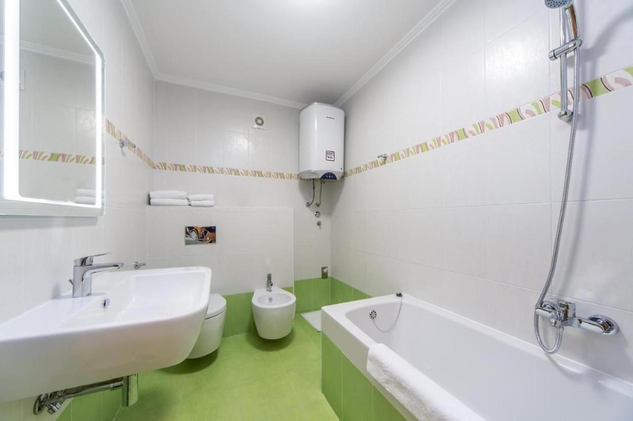 אומאג Edra Suite Apartment מראה חיצוני תמונה