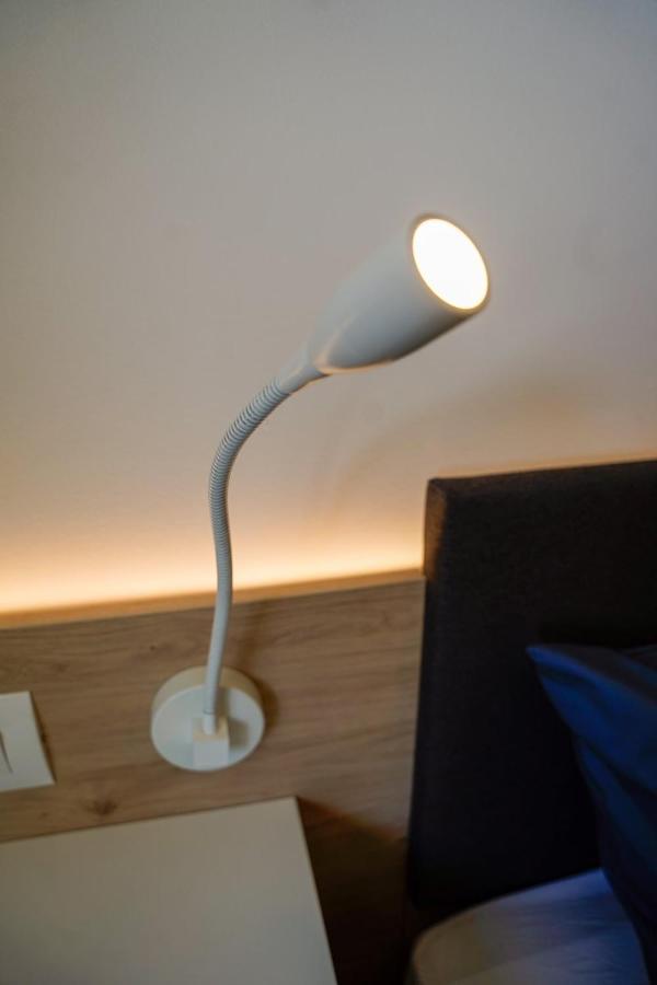 אומאג Edra Suite Apartment מראה חיצוני תמונה