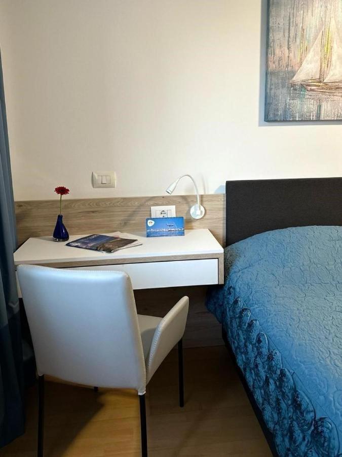 אומאג Edra Suite Apartment מראה חיצוני תמונה