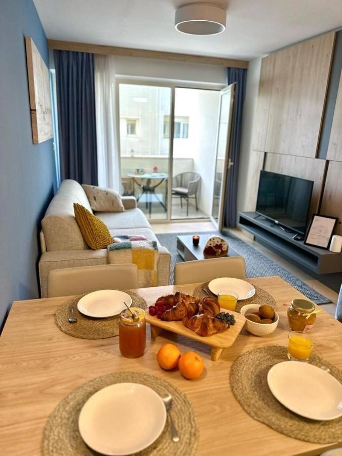 אומאג Edra Suite Apartment מראה חיצוני תמונה